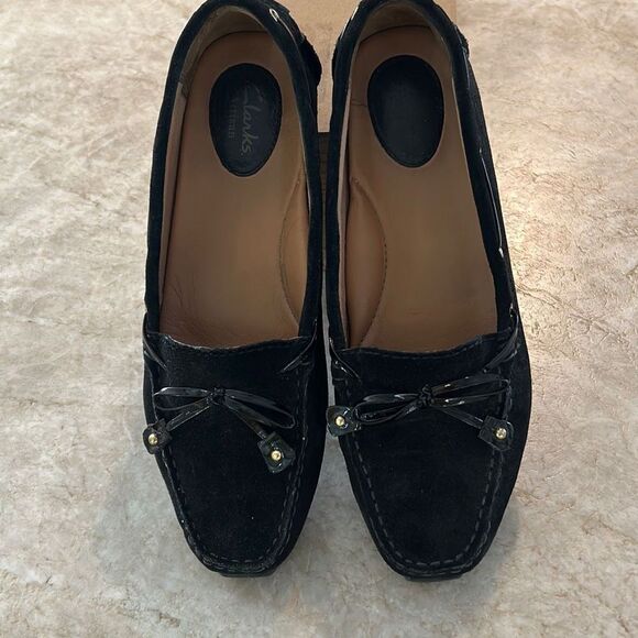 Clarks Black Suede Driving Loafers - Picture 2 of 7
